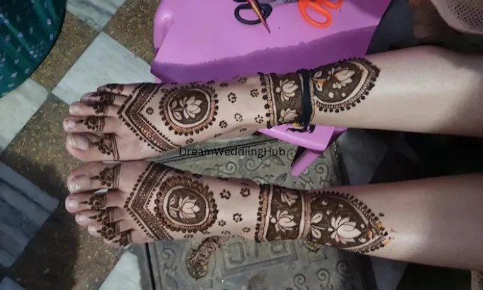 Deepu mehandi artist